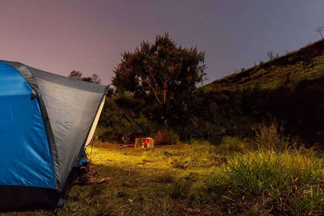ACAMPAMENTO NA PAVUNA